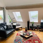 Exklusives Penthouse Im Ehemaligen Bunker